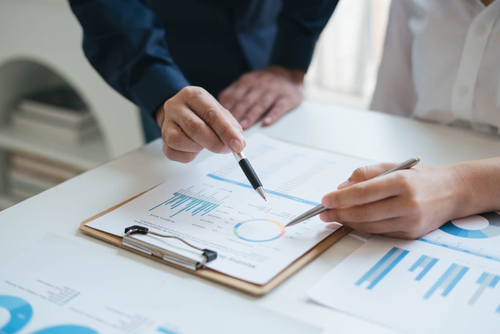 How to Choose Between Lenders: A Strategic Step-by-Step Framework for Homebuyers